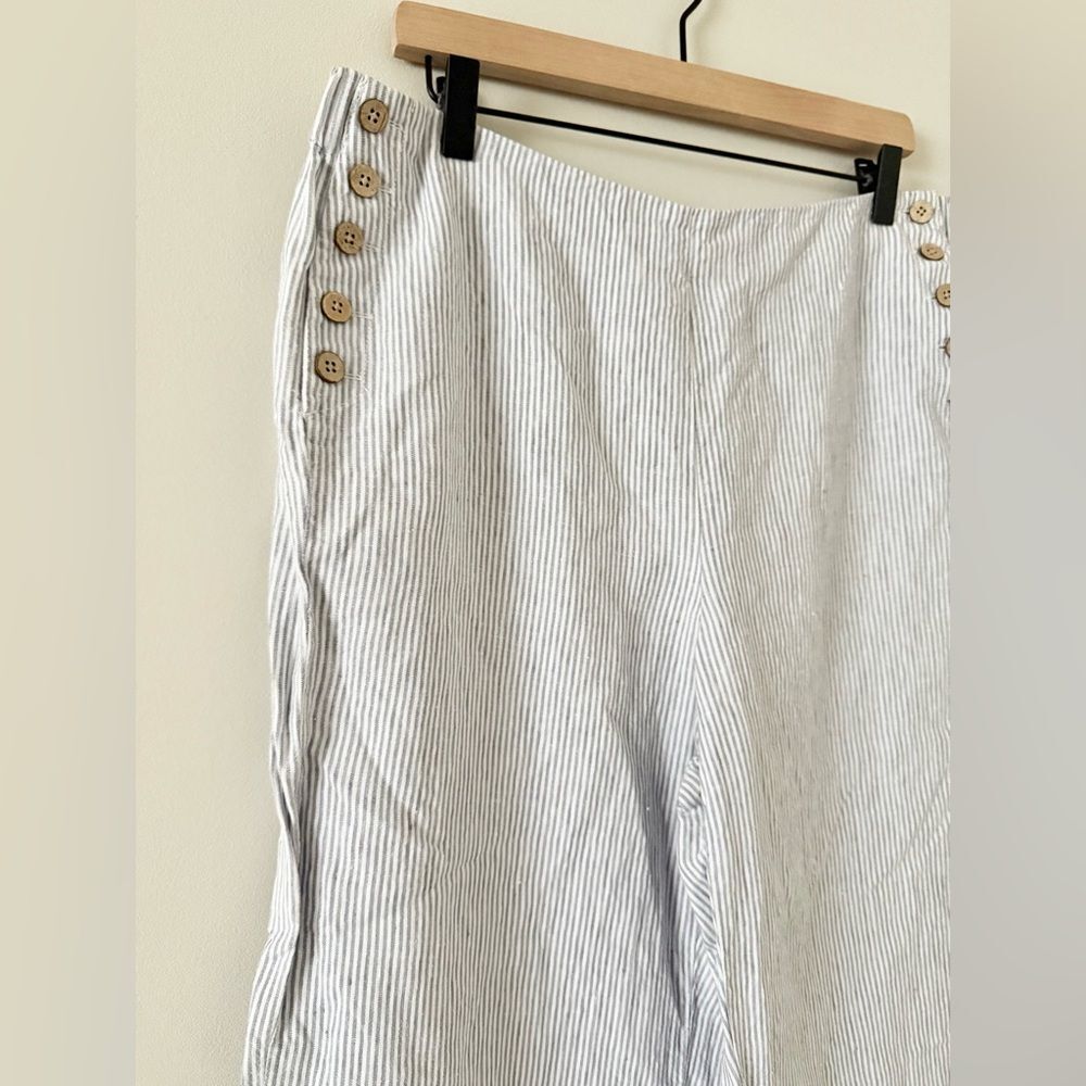 J. Jill Love Linen Cropped Pant in Blue and White Seersucker Stripe - Size LP - Picture 3 of 6